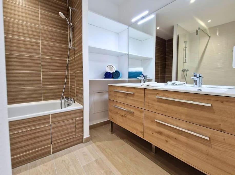 Sublime Appartement 4 Etoiles Neuf T3 Aputeaux 61M2 Proche La Defense, 10M2 De Terrasse Avec Magnifique Vue 外观 照片